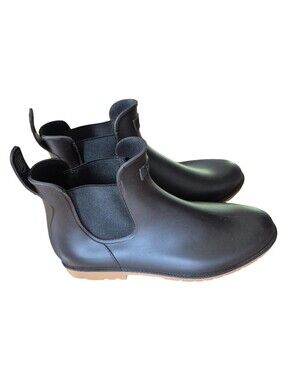 Amoji Like New Unisex Chelsea Boots Mens Size 10/ Womens Size 12
